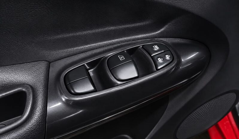 
								Nissan Juke “Model Bose” full									
