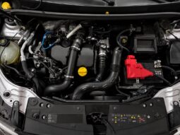 
										Dacia Duster “Model Laureate” full									