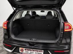 
										Kia Niro full									