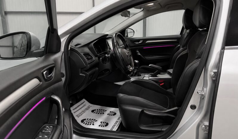 
								Renault Megane full									