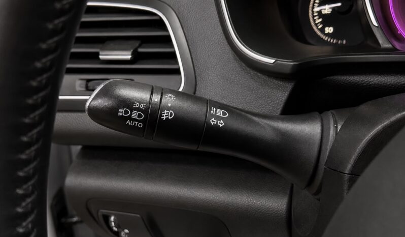 
								Renault Megane full									