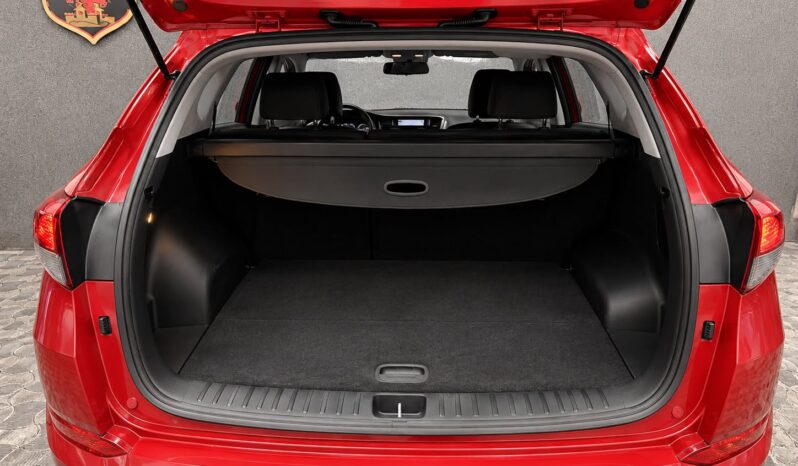 
								Hyundai Tucson full									