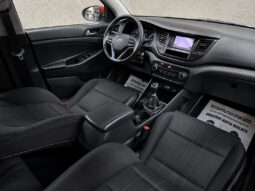 
										Hyundai Tucson full									