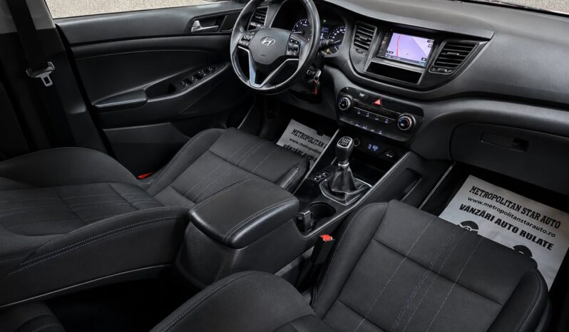 
								Hyundai Tucson full									