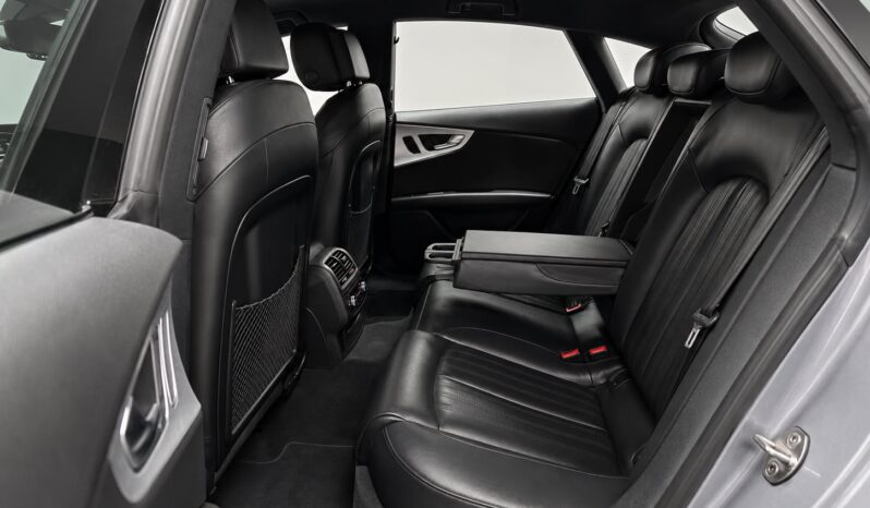 
								Audi A7 S-Line Quattro full									