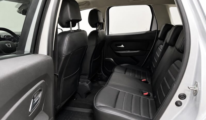 
								Dacia Duster “Model Laureate” full									
