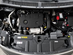 
										Peugeot 5008 “Model Allure” full									