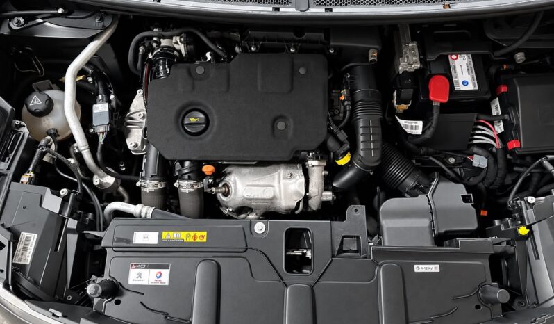 
								Peugeot 5008 “Model Allure” full									
