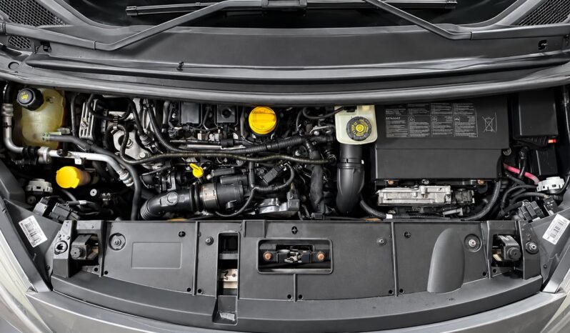 
								Renault Scenic “Model BOSE” full									