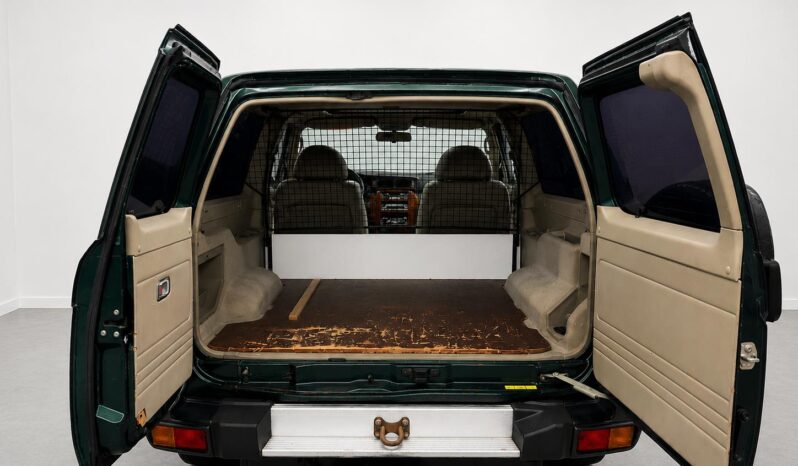 
								Nissan Patrol Y61 full									