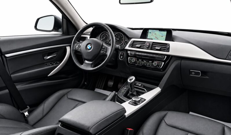 
								BMW Seria 3GT full									
