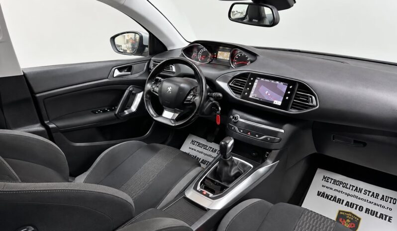 
								Peugeot 308 “Model Style” full									