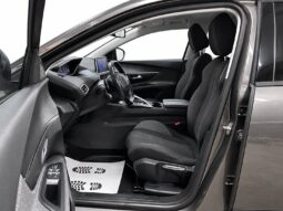 
										Peugeot 5008 “Model Allure” full									