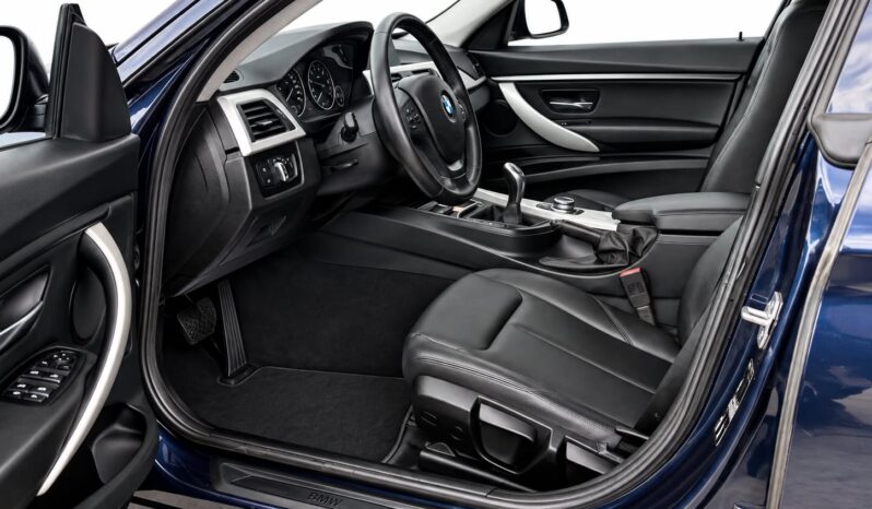 
								BMW Seria 3GT full									