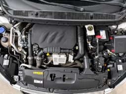 
										Peugeot 308 “Model Style” full									