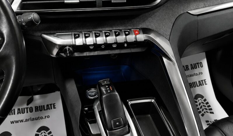 
								Peugeot 3008 full									