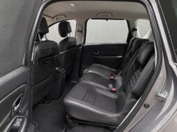 
										Renault Scenic “Model BOSE” full									