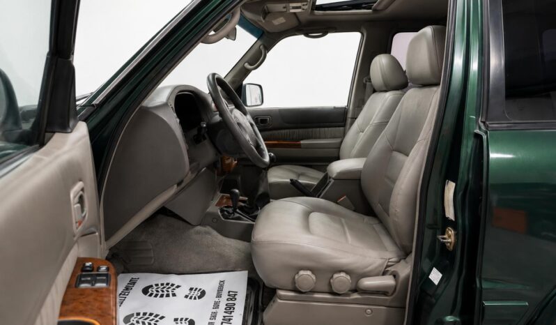 
								Nissan Patrol Y61 full									