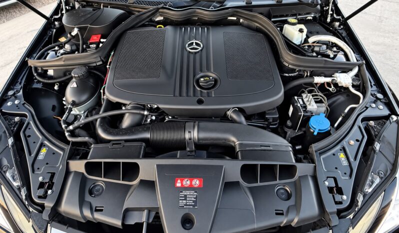 
Mercedes Benz E-Class Coupe full									