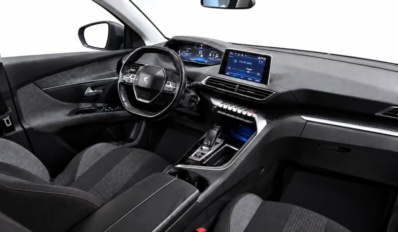 
								Peugeot 5008 “Model Allure” full									