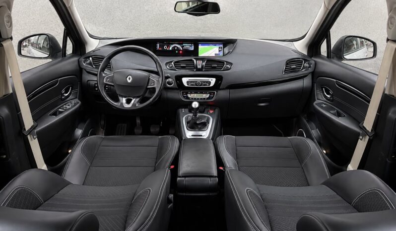 
								Renault Scenic “Model BOSE” full									