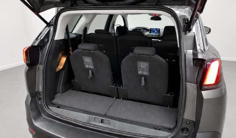 
								Peugeot 5008 “Model Allure” full									