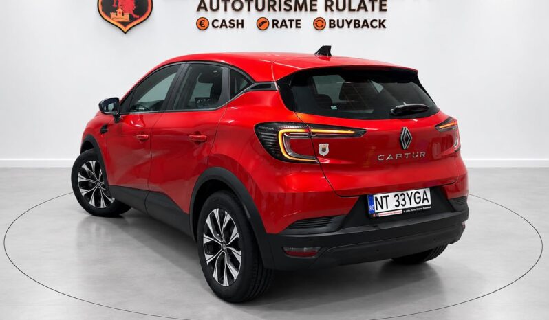 
								Renault Captur full									