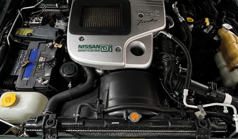 
								Nissan Patrol Y61 full									