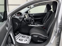 
										Peugeot 308 “Model Style” full									
