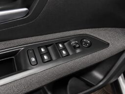 
										Peugeot 5008 “Model Allure” full									