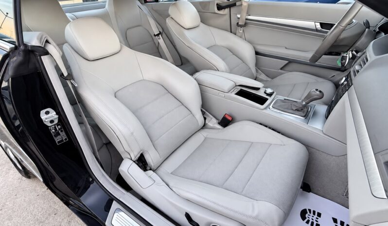 
Mercedes Benz E-Class Coupe full									