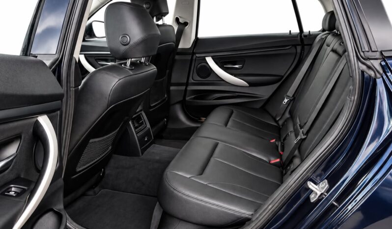 
								BMW Seria 3GT full									