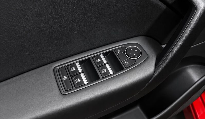 
								Renault Captur full									