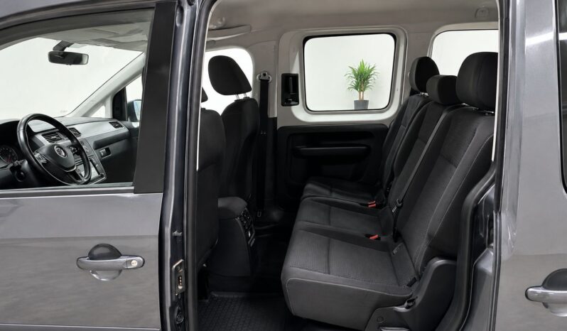 
								Volkswagen Caddy Maxi full									