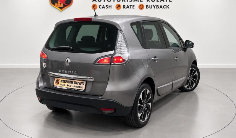 
								Renault Scenic “Model BOSE” full									