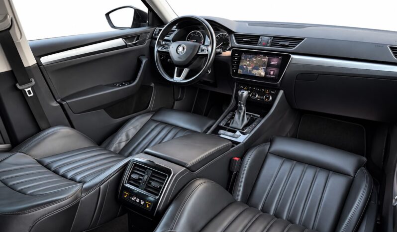 
Skoda Superb full									