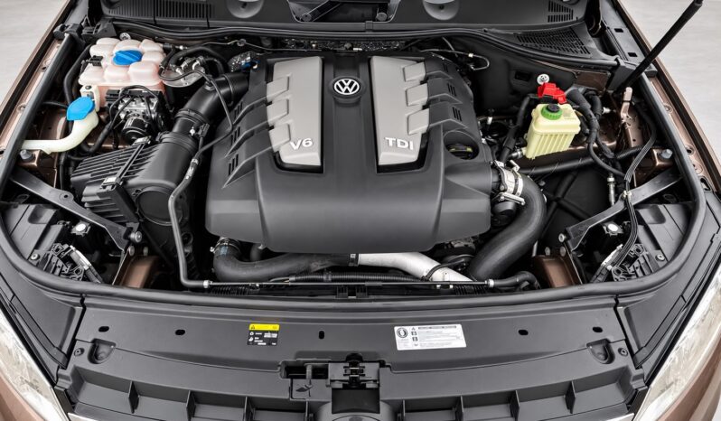 
								Volkswagen Touareg full									
