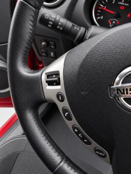 
										Nissan Qashqai full									