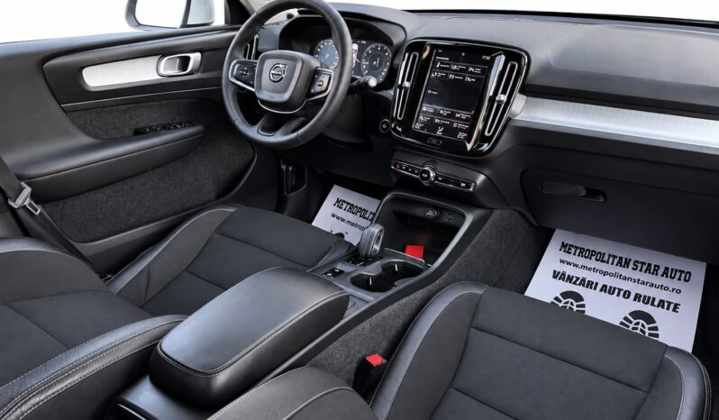 
Volvo XC40 full									