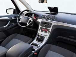 Ford Galaxy 7 Locuri full
