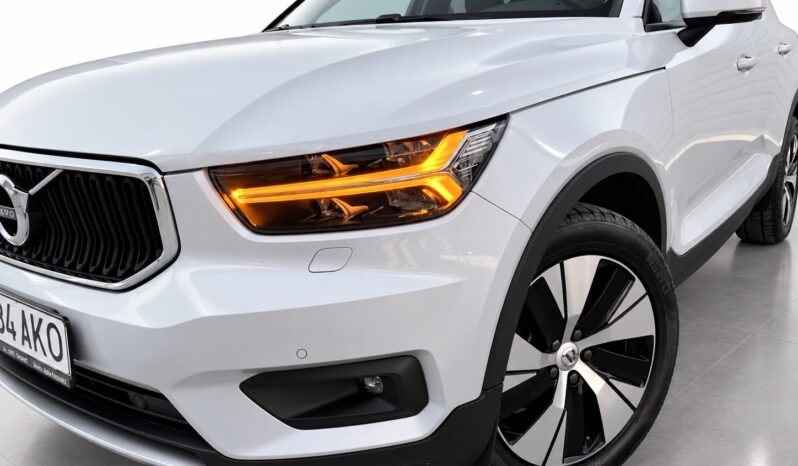 
Volvo XC40 full									
