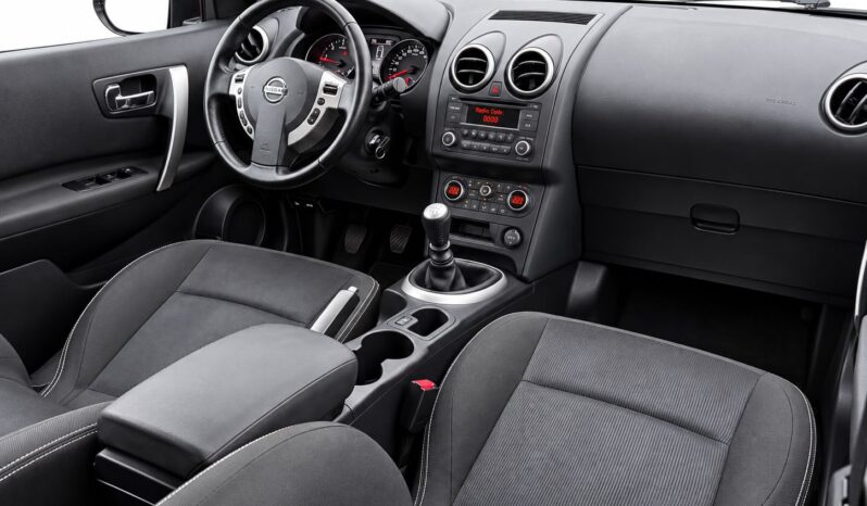 
								Nissan Qashqai full									
