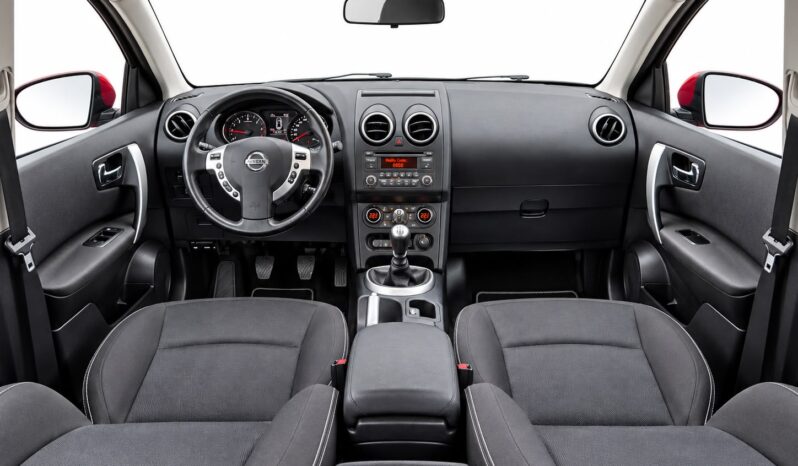 
								Nissan Qashqai full									