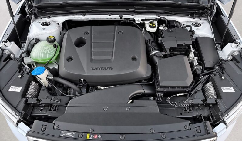 
Volvo XC40 full									