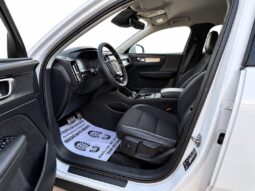 Volvo XC40 full