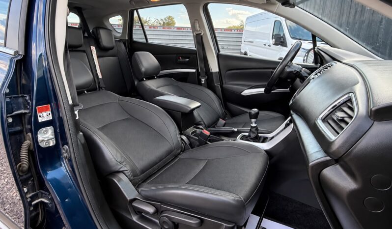 
Suzuki SX4 S-Cross full									