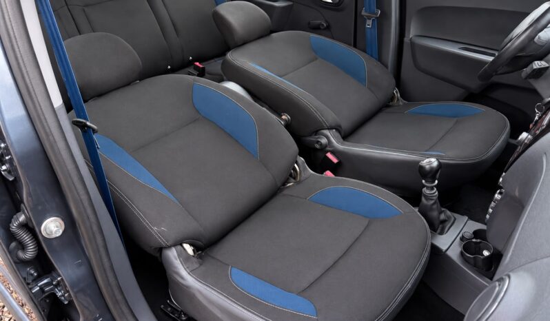 
								Dacia Lodgy 7Locuri full									